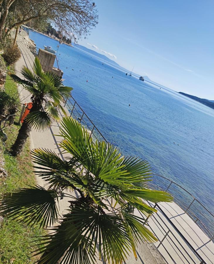 Apartment Noemi With A Direct Beach View Rabac Zewnętrze zdjęcie
