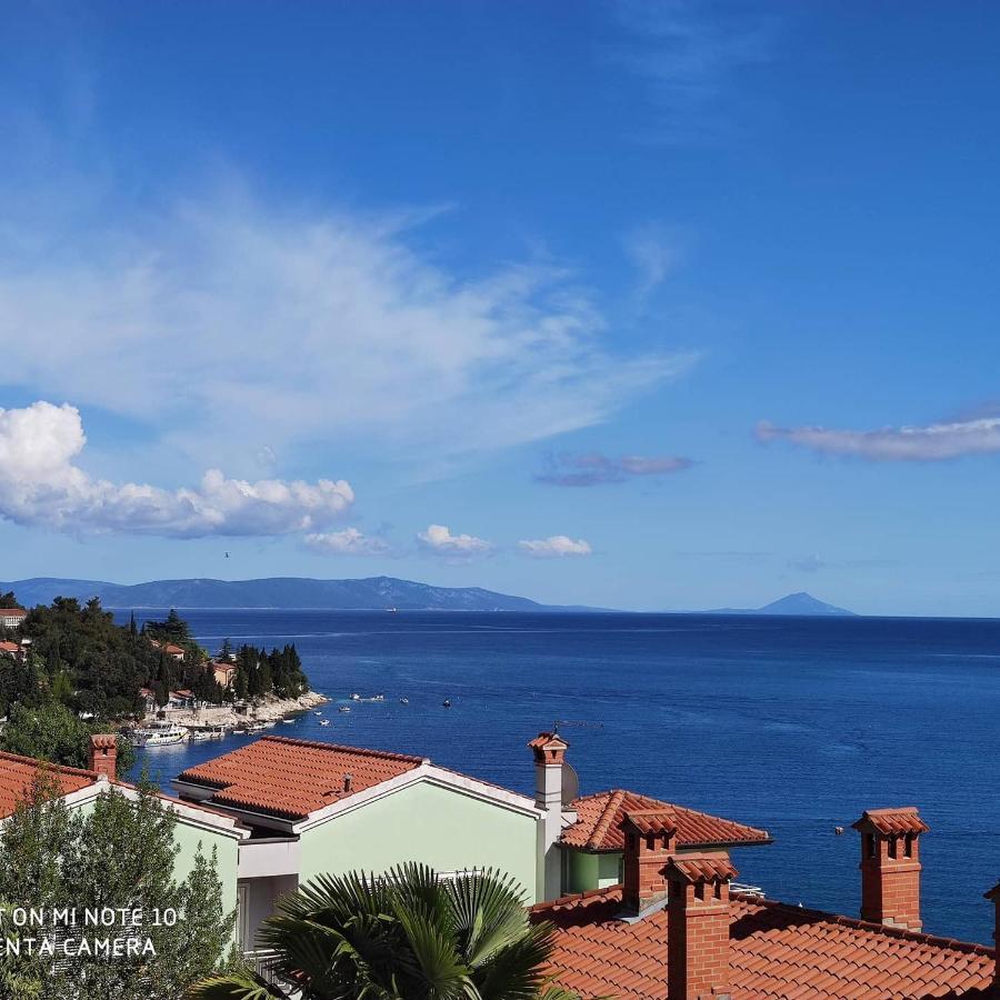 Apartment Noemi With A Direct Beach View Rabac Zewnętrze zdjęcie